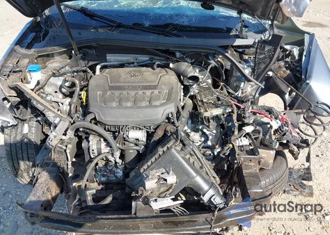 2018 Volkswagen Tiguan 2.0T Se/2.0T Sel z USA, uszkodzony, nr VIN 3VV3B7AX7JM218495